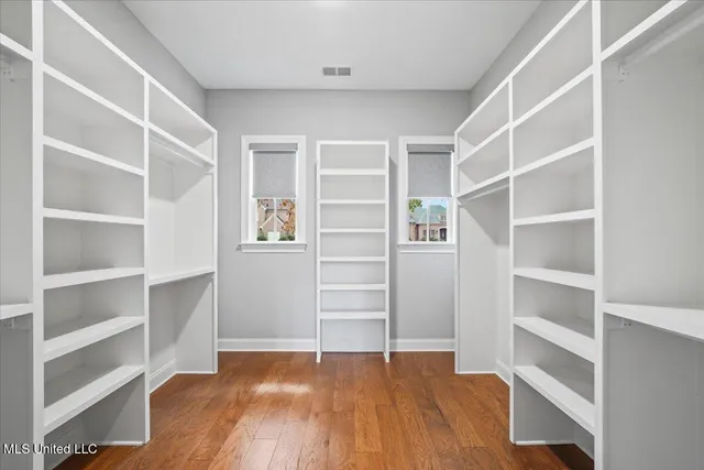 $649,500 | 6264 Valley Oaks Drive, Olive Branch, MS 38654