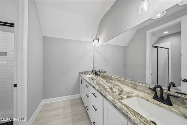 $649,500 | 6264 Valley Oaks Drive, Olive Branch, MS 38654