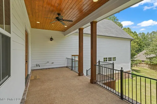 $649,500 | 6264 Valley Oaks Drive, Olive Branch, MS 38654