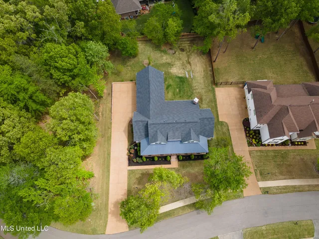 $649,500 | 6264 Valley Oaks Drive, Olive Branch, MS 38654