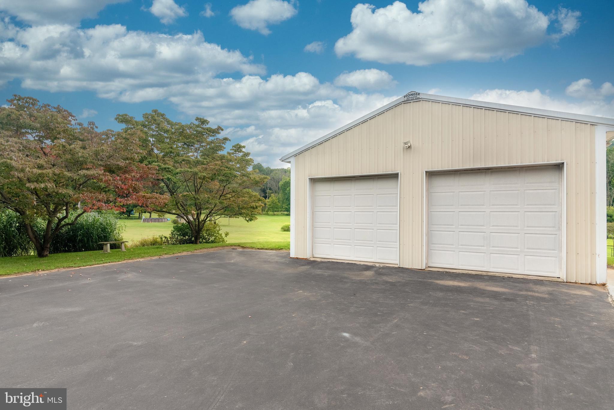 1709 Friedensburg Road Reading, PA 19606 - Photo 4 of 37 Gallery Image 4