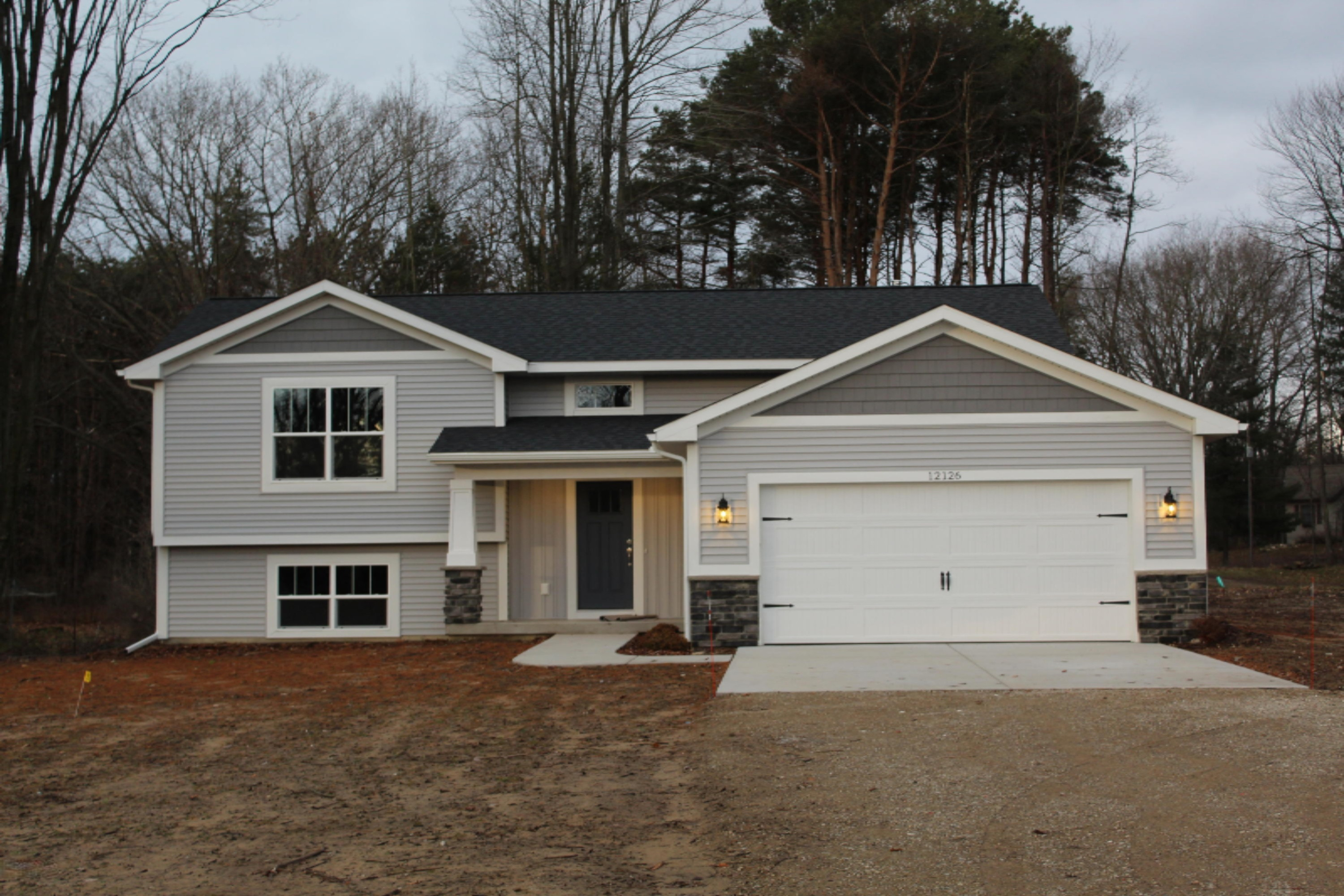 12126 Heights Ravenna Road Ravenna, MI 49451 - Photo 2 of 30 IMG_0193