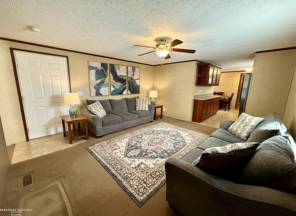 4539 Carlton Road Sterling Heights, MI 48310 - Photo 8 of 19