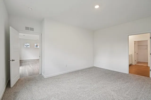 $298,990 | 6365 Maple Glen Drive, Wonder Lake, IL 60097