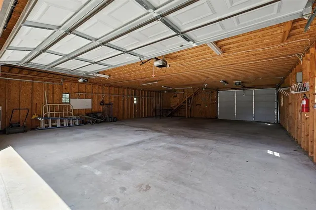 a view of a garage