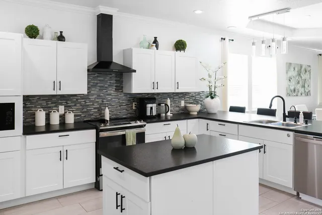 $510,000 | 3163 Farm To Market 2504, Poteet, TX 78065