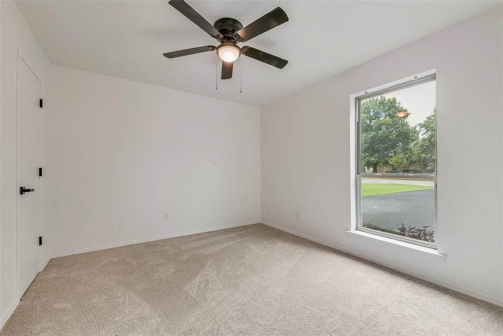 11231 McCree Road Dallas, TX 75238 - Photo 25 of 28