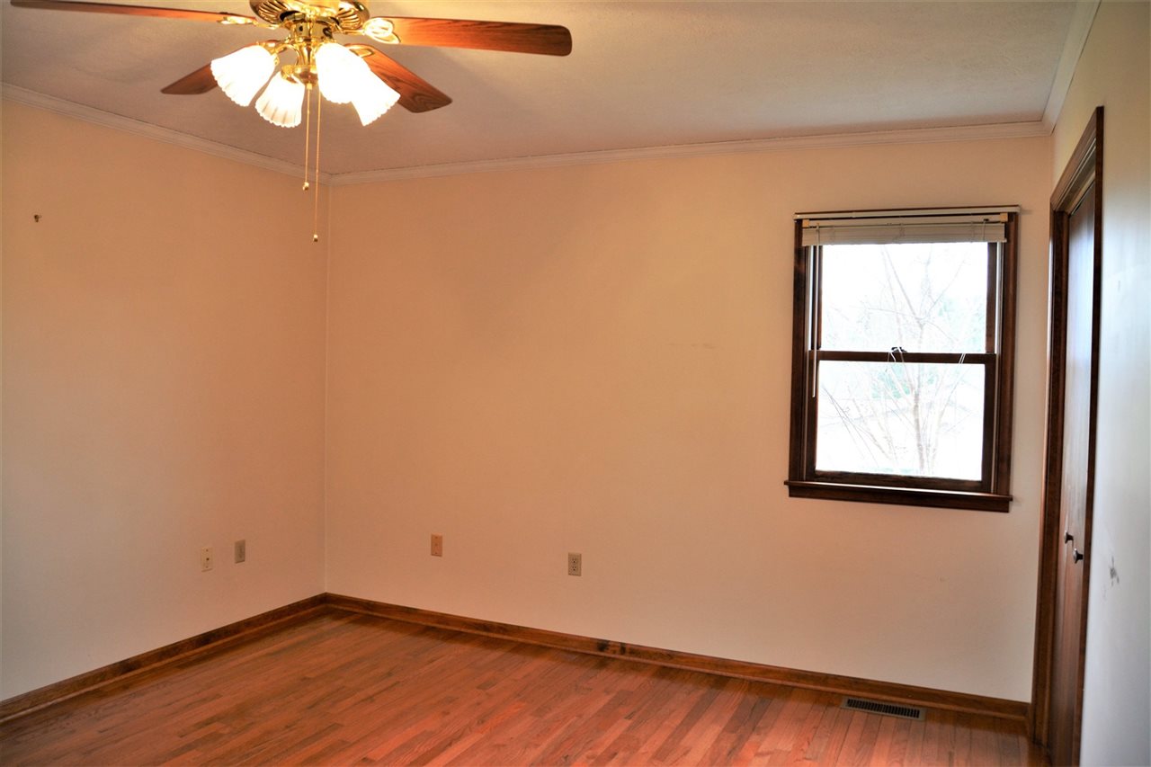 211 Cold Springs Road Stuarts Draft, VA 24477 - Photo 13 of 20 Gallery Image 13