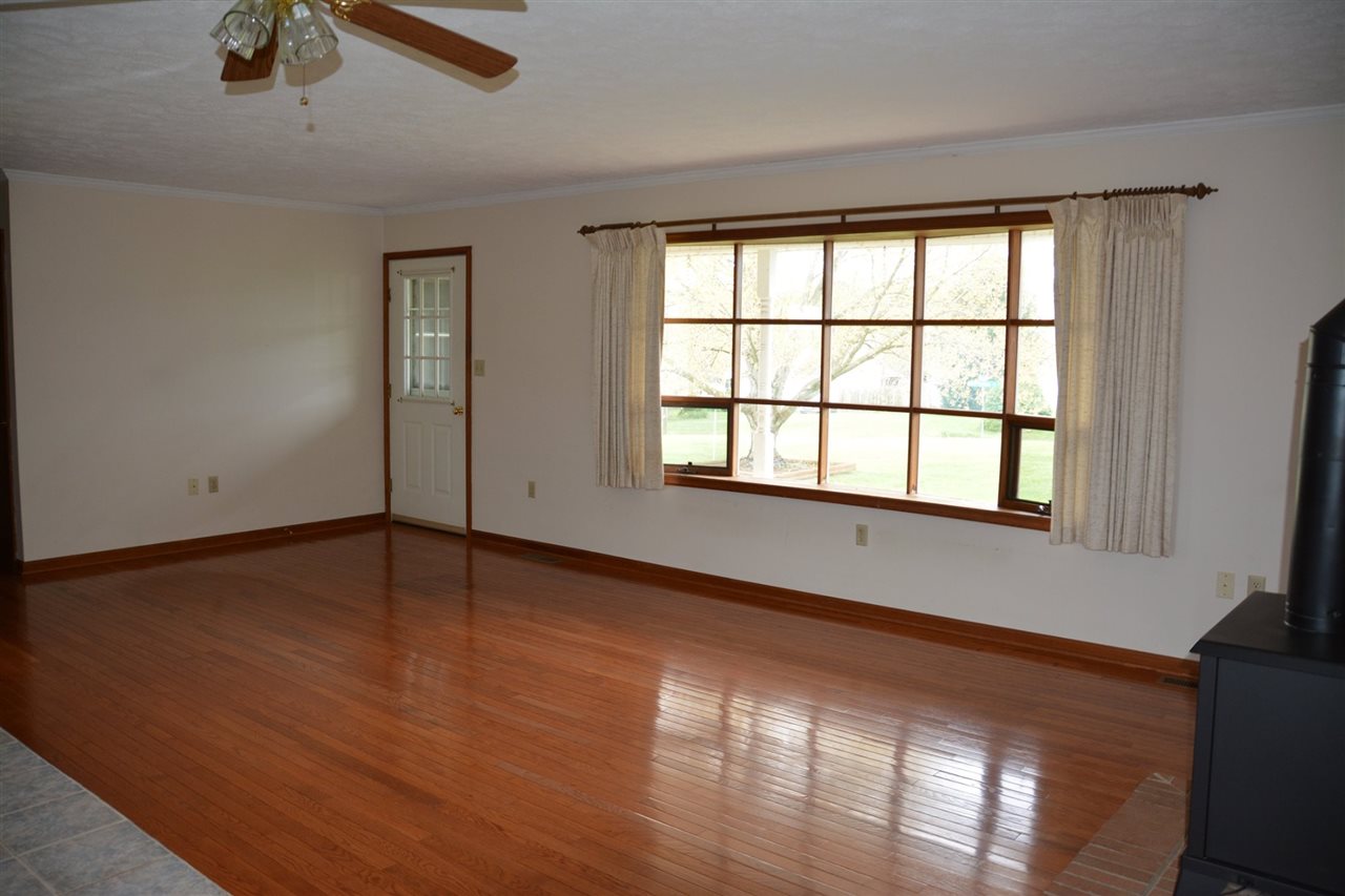 211 Cold Springs Road Stuarts Draft, VA 24477 - Photo 4 of 20 Gallery Image 4