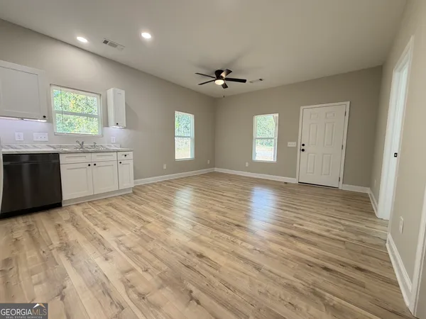 $1,600 | 326 South McIntosh Street, Elberton, GA 30635