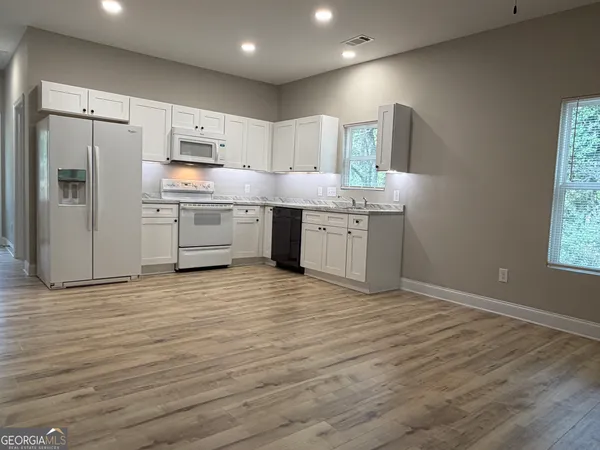 $1,600 | 326 South McIntosh Street, Elberton, GA 30635