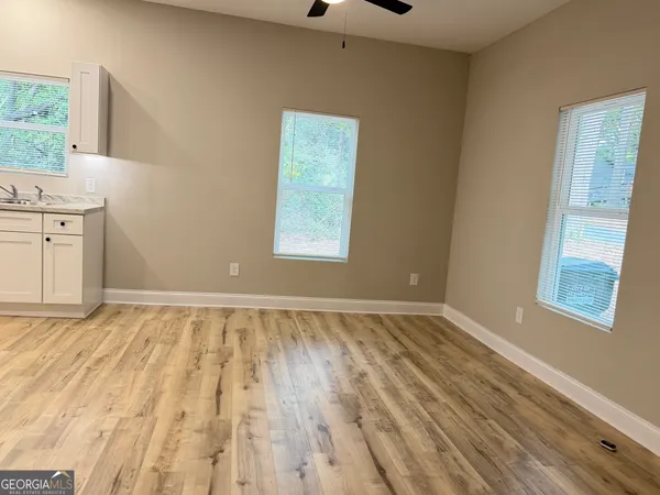 $1,600 | 326 South McIntosh Street, Elberton, GA 30635