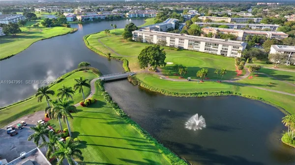 $1,900 | 3502 Bimini Lane, Unit E2, Coconut Creek, FL 33066