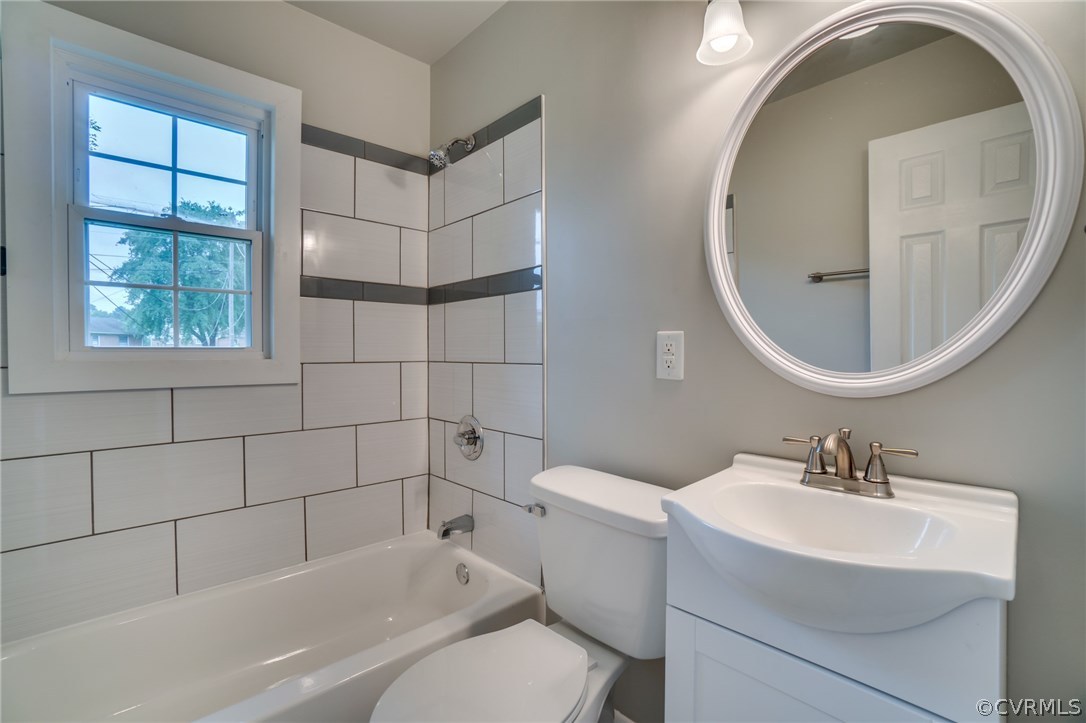 5525 Jahnke Road Richmond, VA 23225 - Photo 35 of 35 a bathroom with a sink toilet and shower