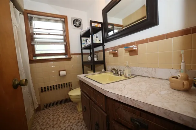 $950,000 | 36 Davenport Road, Needham, MA 02494