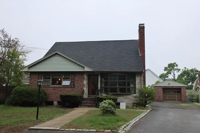 $950,000 | 36 Davenport Road, Needham, MA 02494