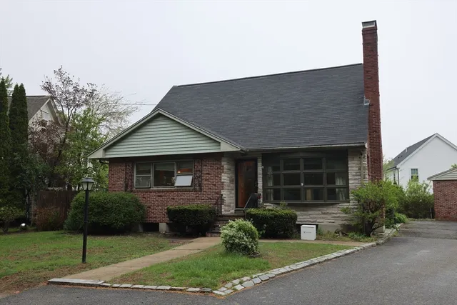 $950,000 | 36 Davenport Road, Needham, MA 02494