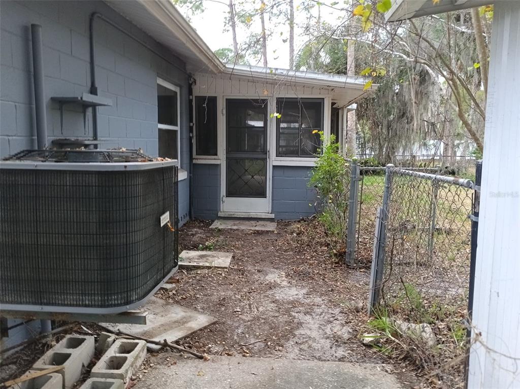 5604 Riverside Drive Yankeetown, FL 34498 - Photo 7 of 21