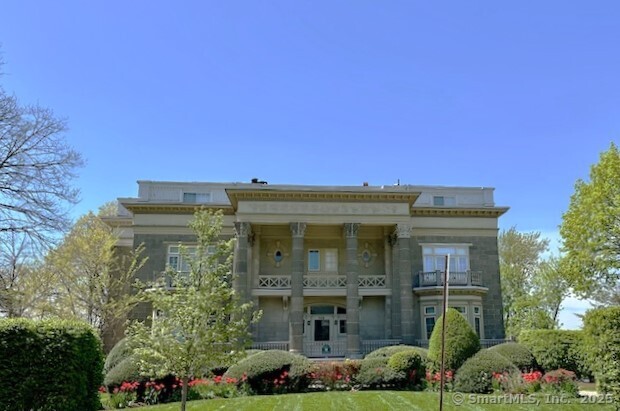 500 Prospect Street, Unit 1E New Haven, CT 06511 - Photo 15 of 18 a front view of a building