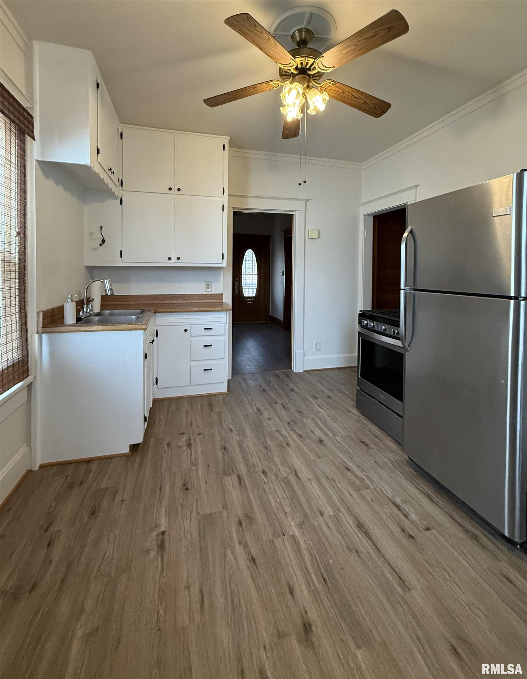 118 5th Street Silvis, IL 61282 - Photo 4 of 8