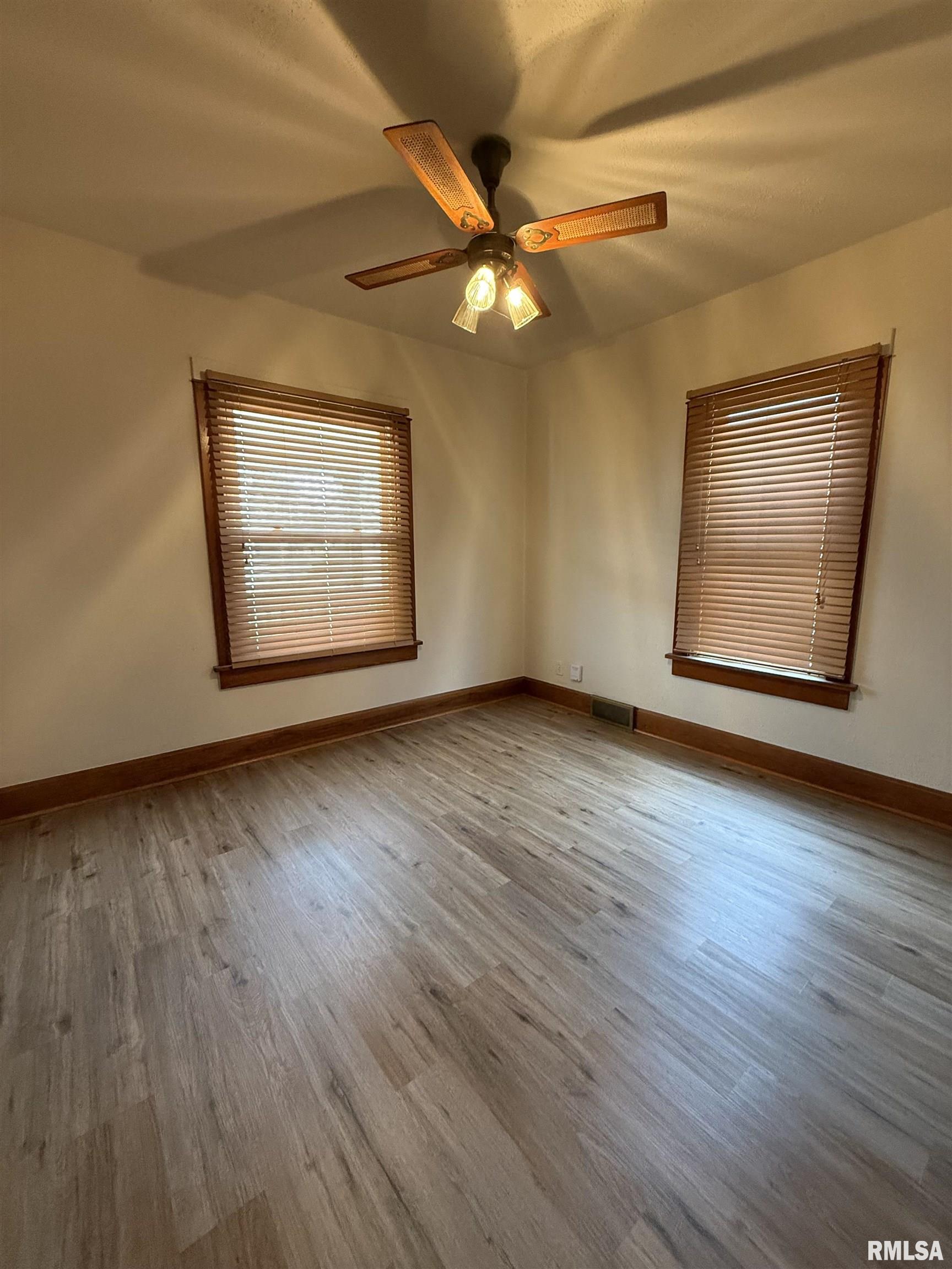 118 5th Street Silvis, IL 61282 - Photo 6 of 8