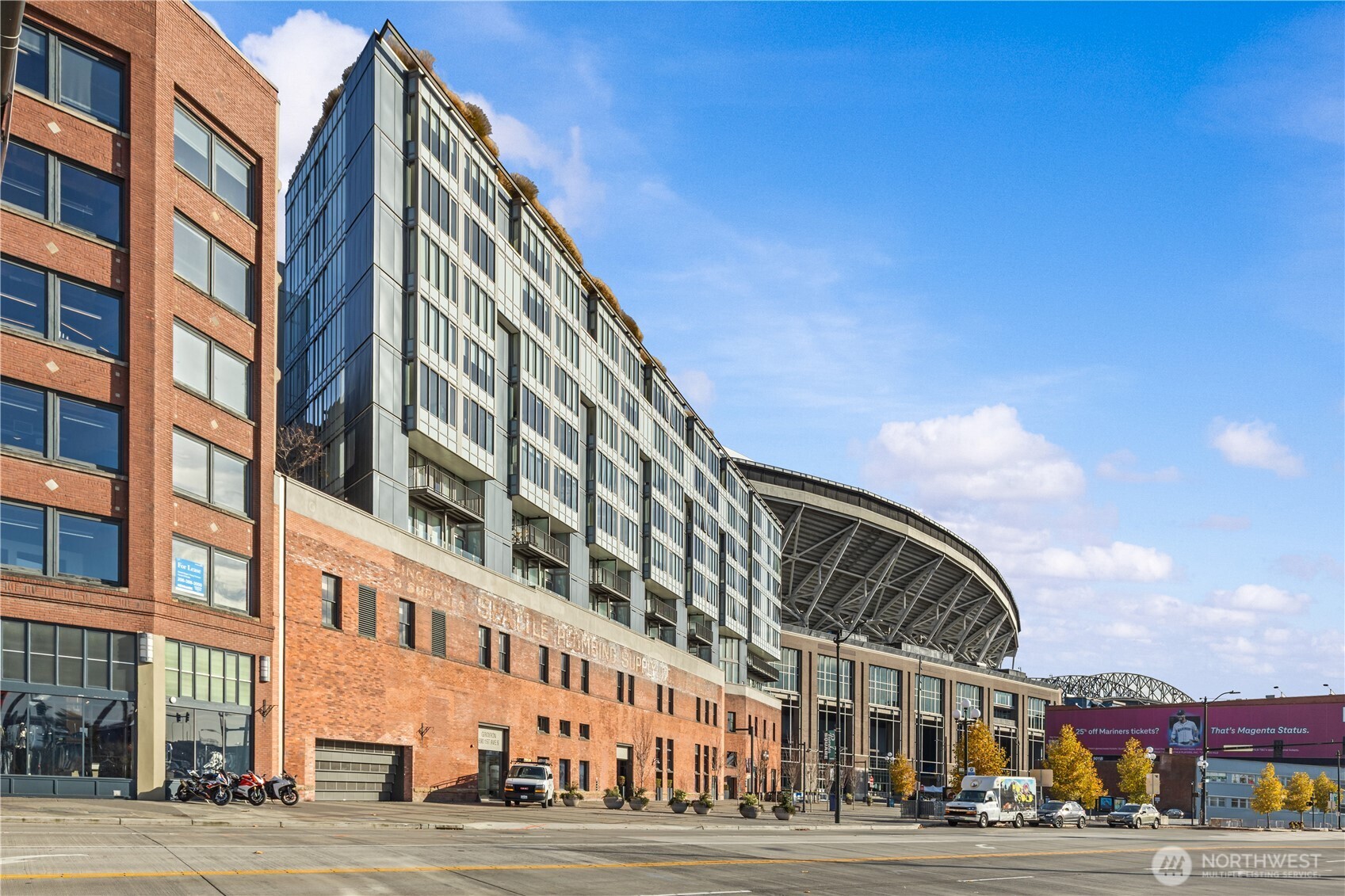 590 1st Avenue South, Unit 715 Seattle, WA 98104 - Photo 38 of 39 a view of a building and a street