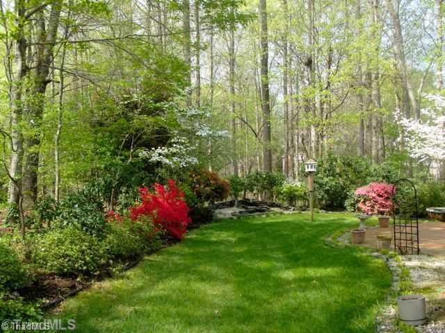 6042 Rittenhouse Road Winston-Salem, NC 27104 - Photo 16 of 16 Landscaping.
