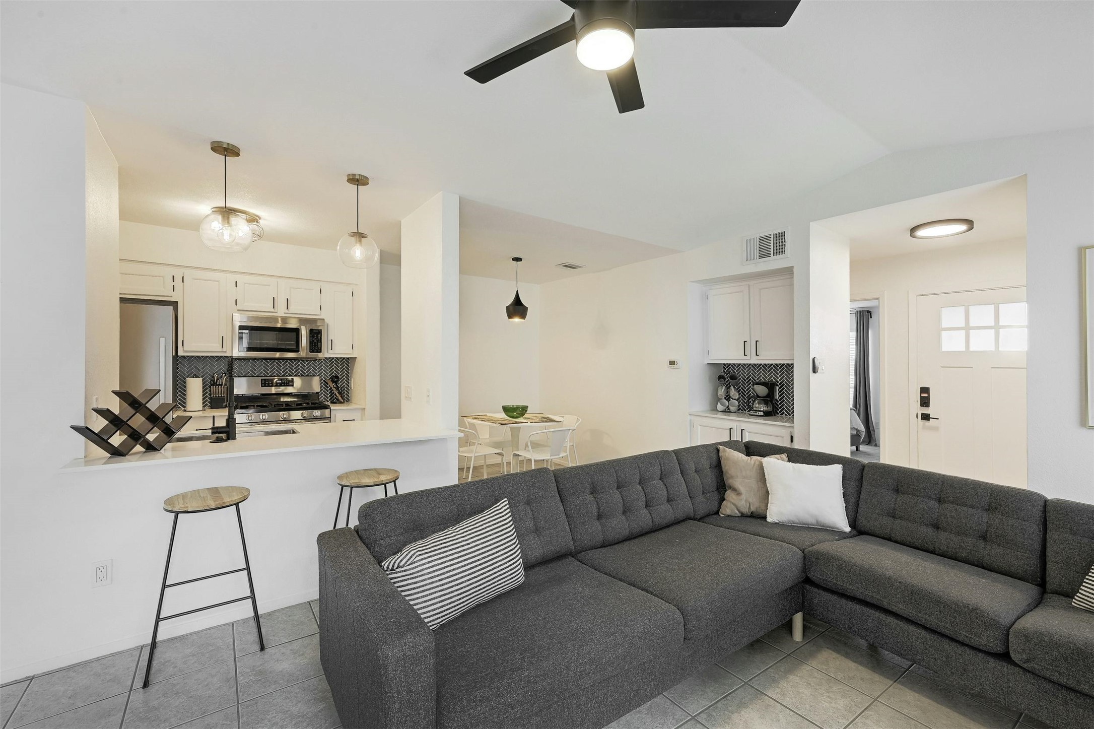 3605 Leafield Drive, Unit A Austin, TX 78749 - Photo 6 of 19