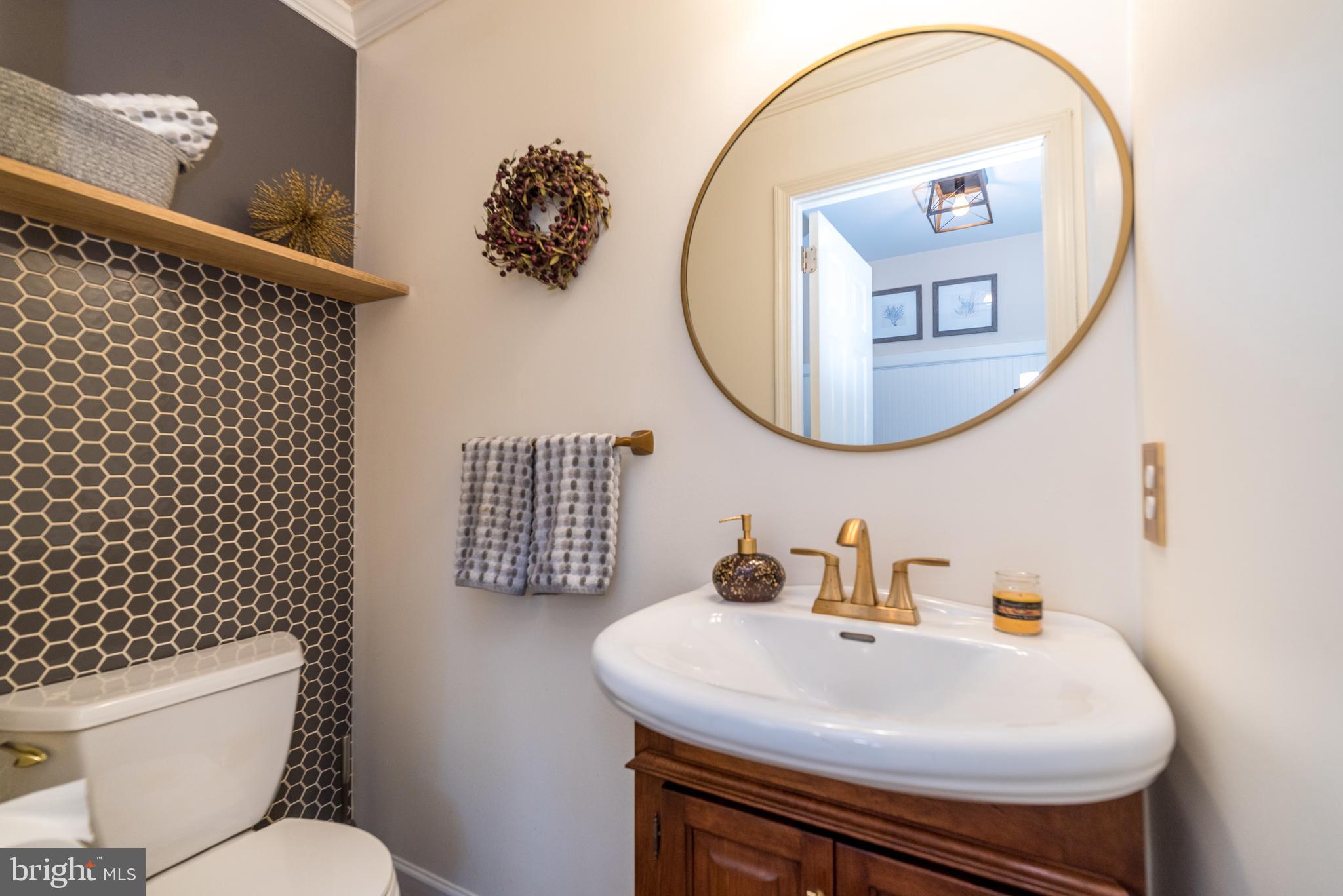 227 Knapp Road Lansdale, PA 19446 - Photo 32 of 41 First floor powder room
