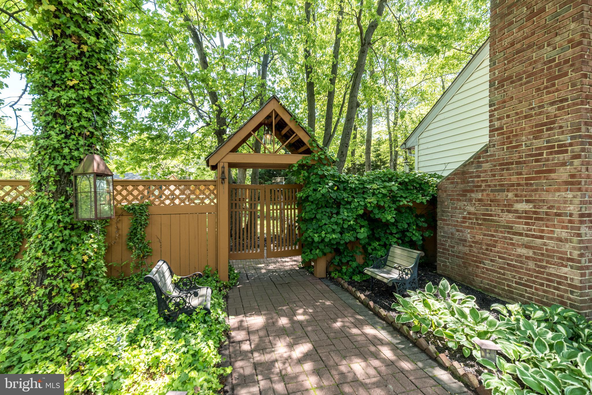 227 Knapp Road Lansdale, PA 19446 - Photo 33 of 41 Entrance to rear yard