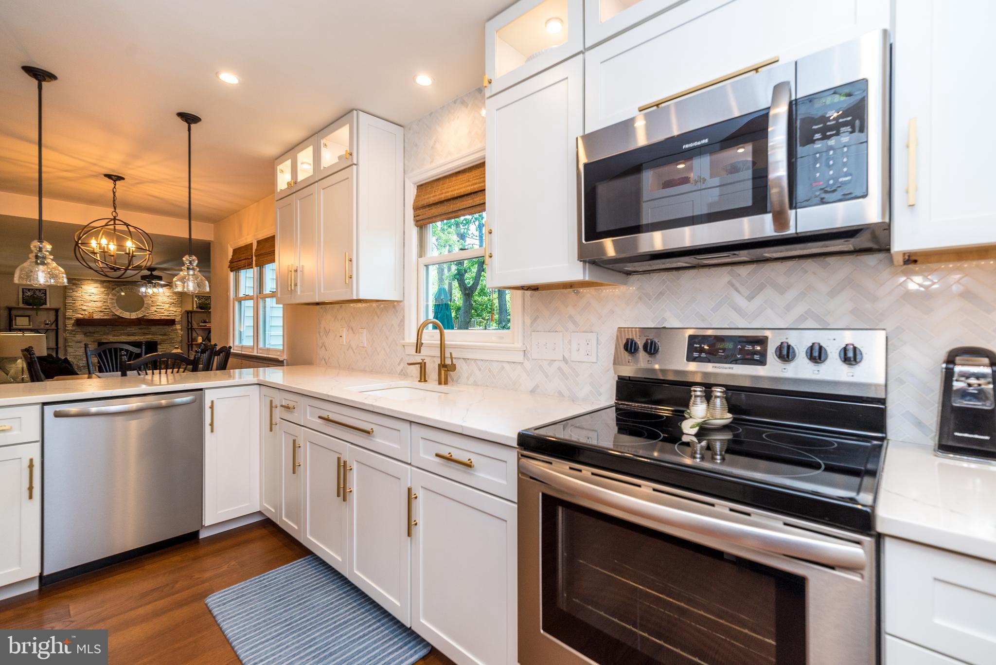 227 Knapp Road Lansdale, PA 19446 - Photo 6 of 41 Remodeled kitchen