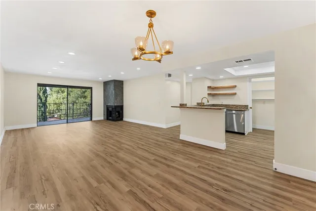 $415,000 | 254 East Fern Avenue, Unit 212, Redlands, CA 92373