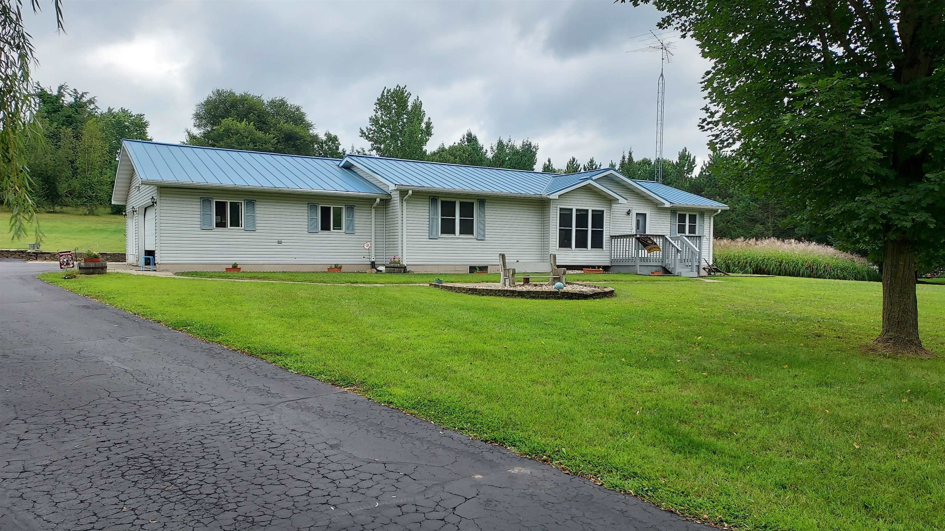 N6440 County Rd M Westfield, WI 53964 - Photo 1 of 1 Gallery Image 1