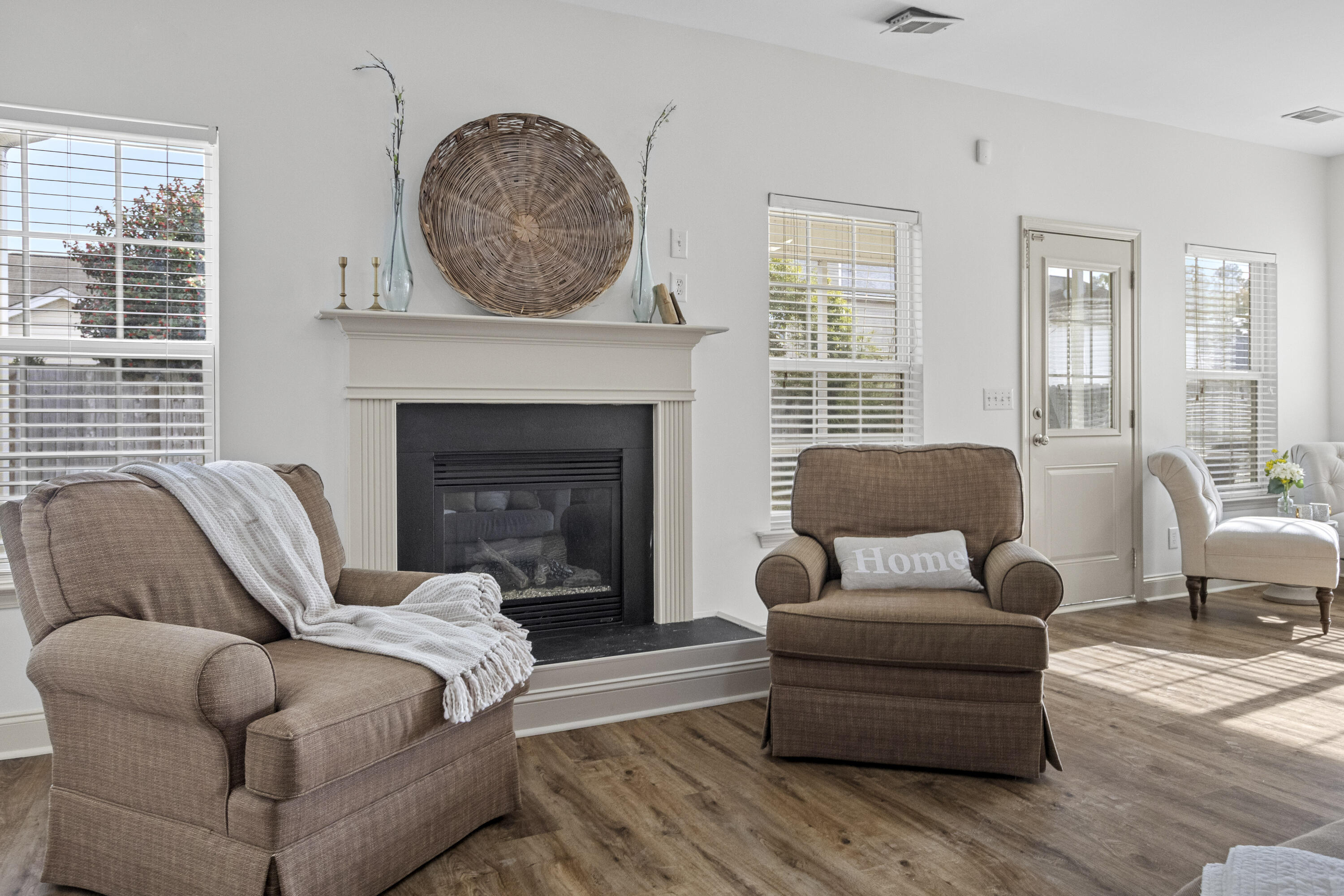 285 Westbrooke Road Summerville, SC 29486 - Photo 13 of 58 285WestbrookeRd-CasaVerdeMediaLLC10