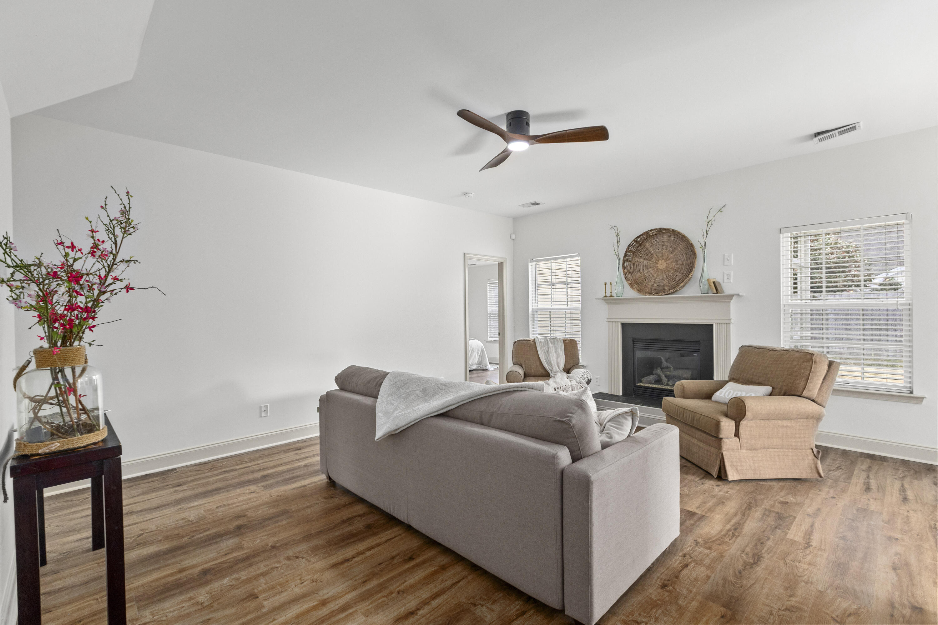 285 Westbrooke Road Summerville, SC 29486 - Photo 15 of 58 285WestbrookeRd-CasaVerdeMediaLLC12