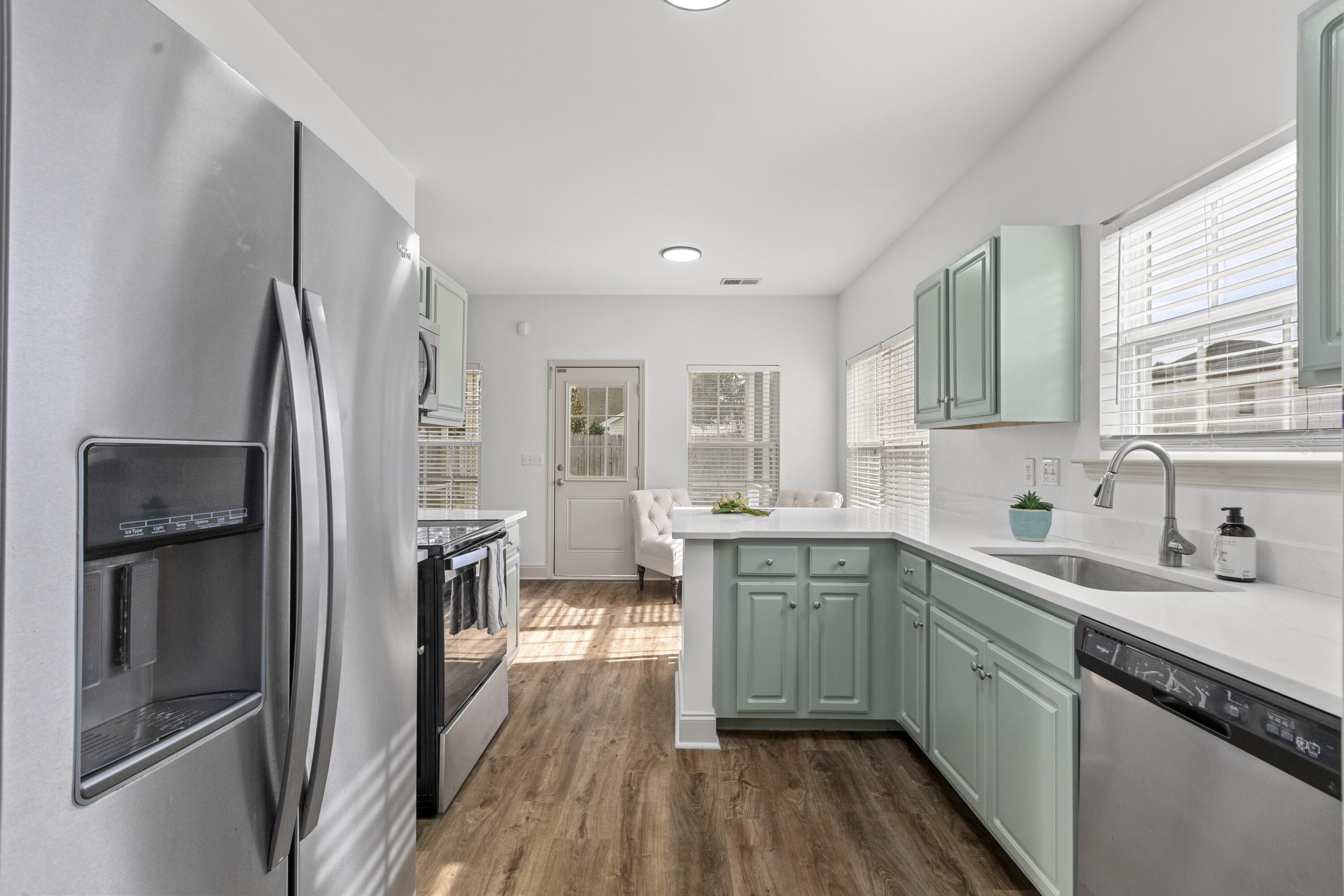 285 Westbrooke Road Summerville, SC 29486 - Photo 19 of 58 285WestbrookeRd-CasaVerdeMediaLLC16