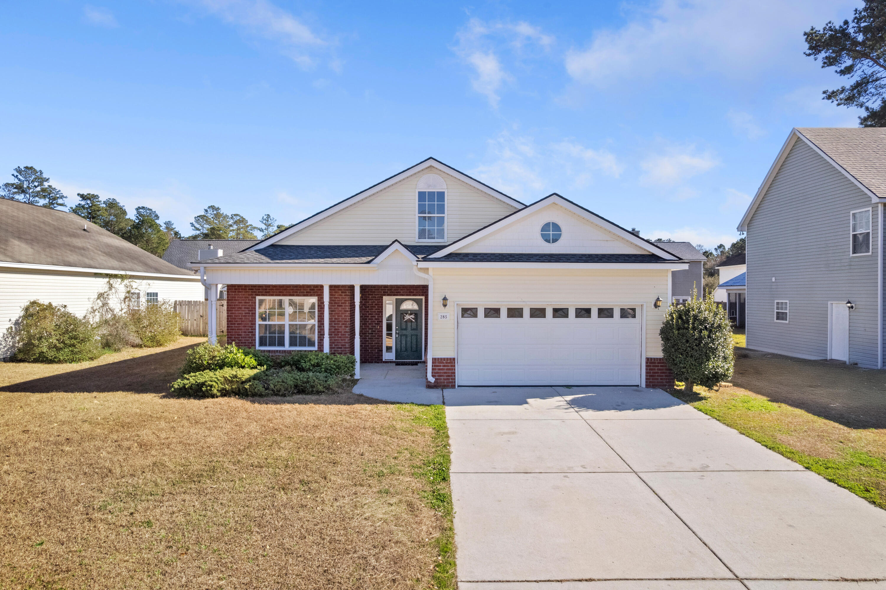 285 Westbrooke Road Summerville, SC 29486 - Photo 4 of 58 285WestbrookeRd-CasaVerdeMediaLLC10