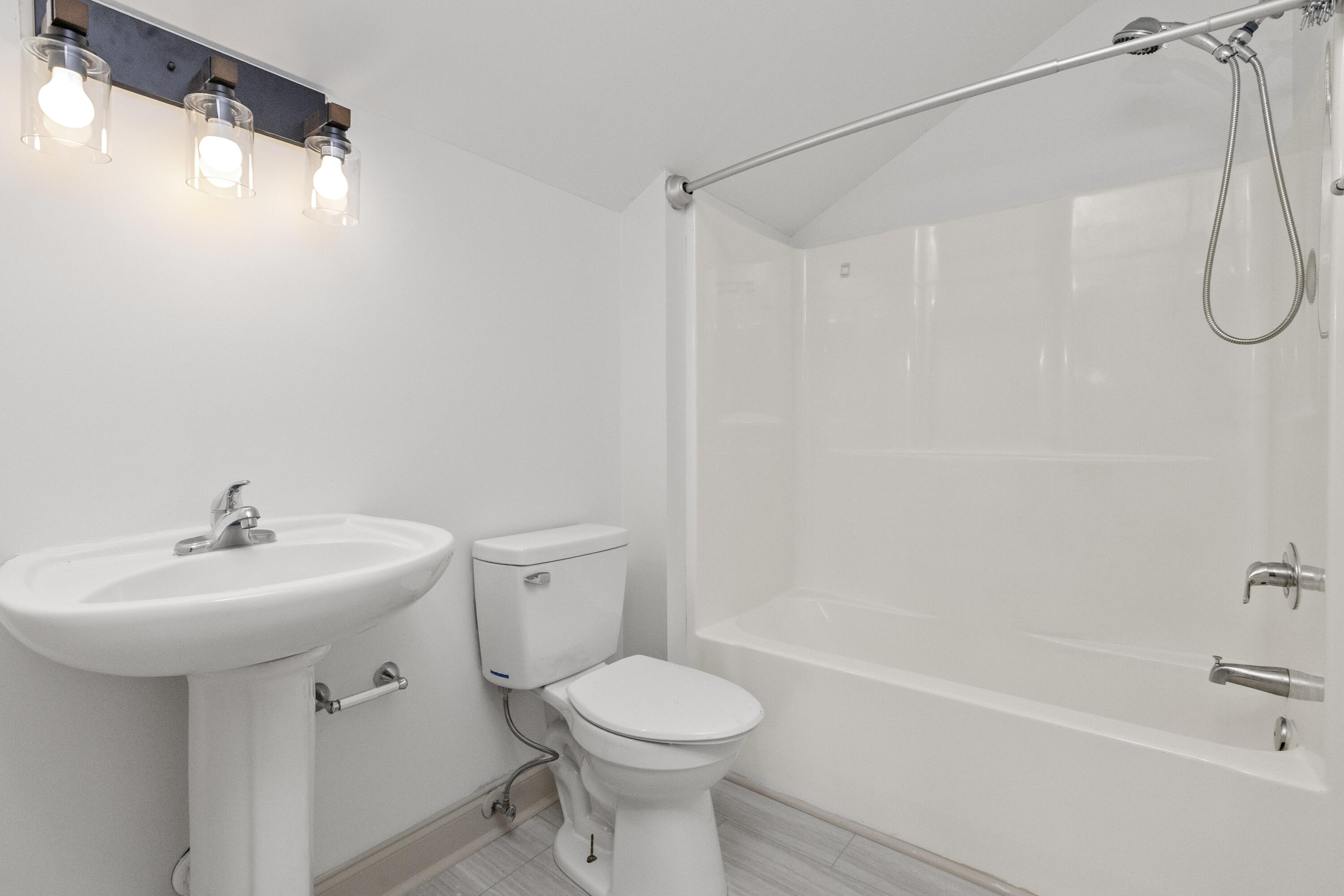 285 Westbrooke Road Summerville, SC 29486 - Photo 47 of 58 285WestbrookeRd-CasaVerdeMediaLLC44