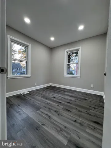 wooden floor in an empty room with wooden floor