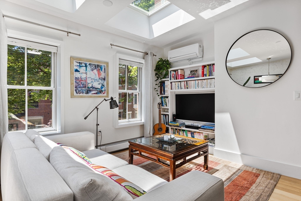 201 West Springfield Street, Unit 3 Boston, MA 02118 - Photo 9 of 32