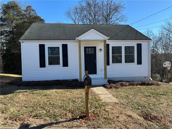 $139,900 | 914 Highland Ridge, Martinsville, VA 24112