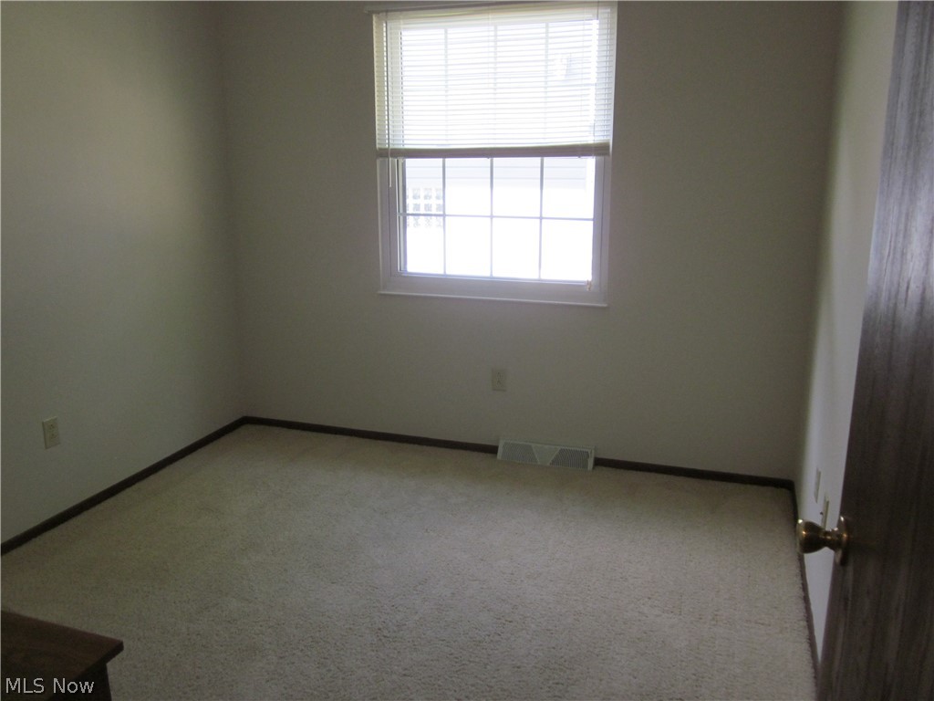 549 Gibbs Road Akron, OH 44312 - Photo 14 of 25
