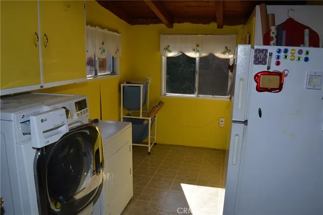 front view of house with a yard