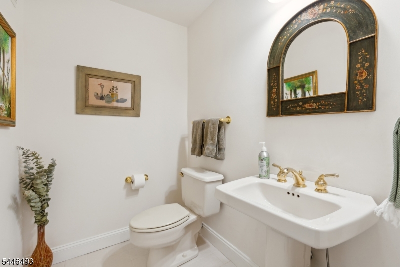 139 Long View Terrace Gillette, NJ 07933 - Photo 20 of 39