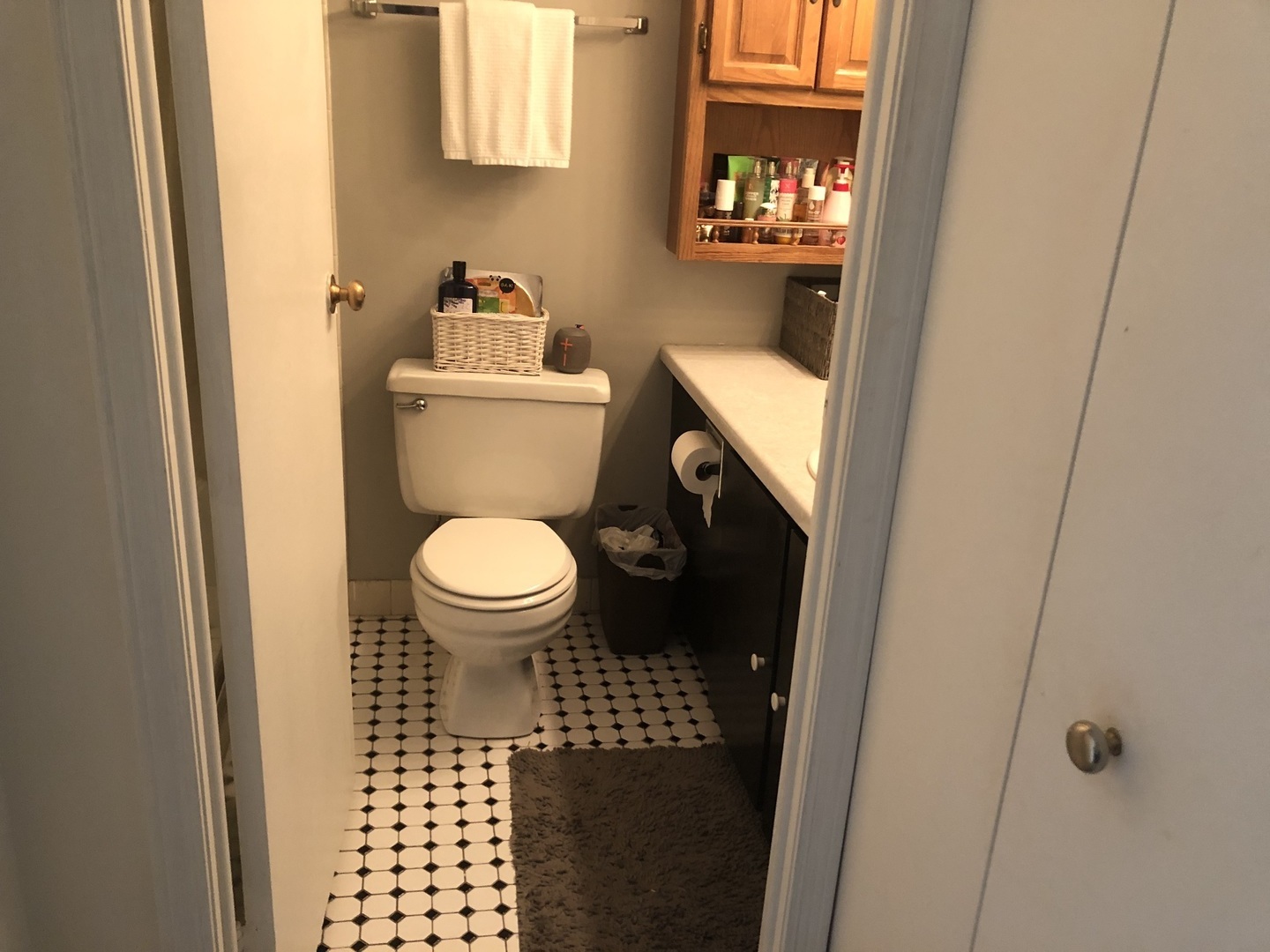1030 North State Street, Unit 11G Chicago, IL 60610 - Photo 10 of 23 a bathroom with a toilet and a sink