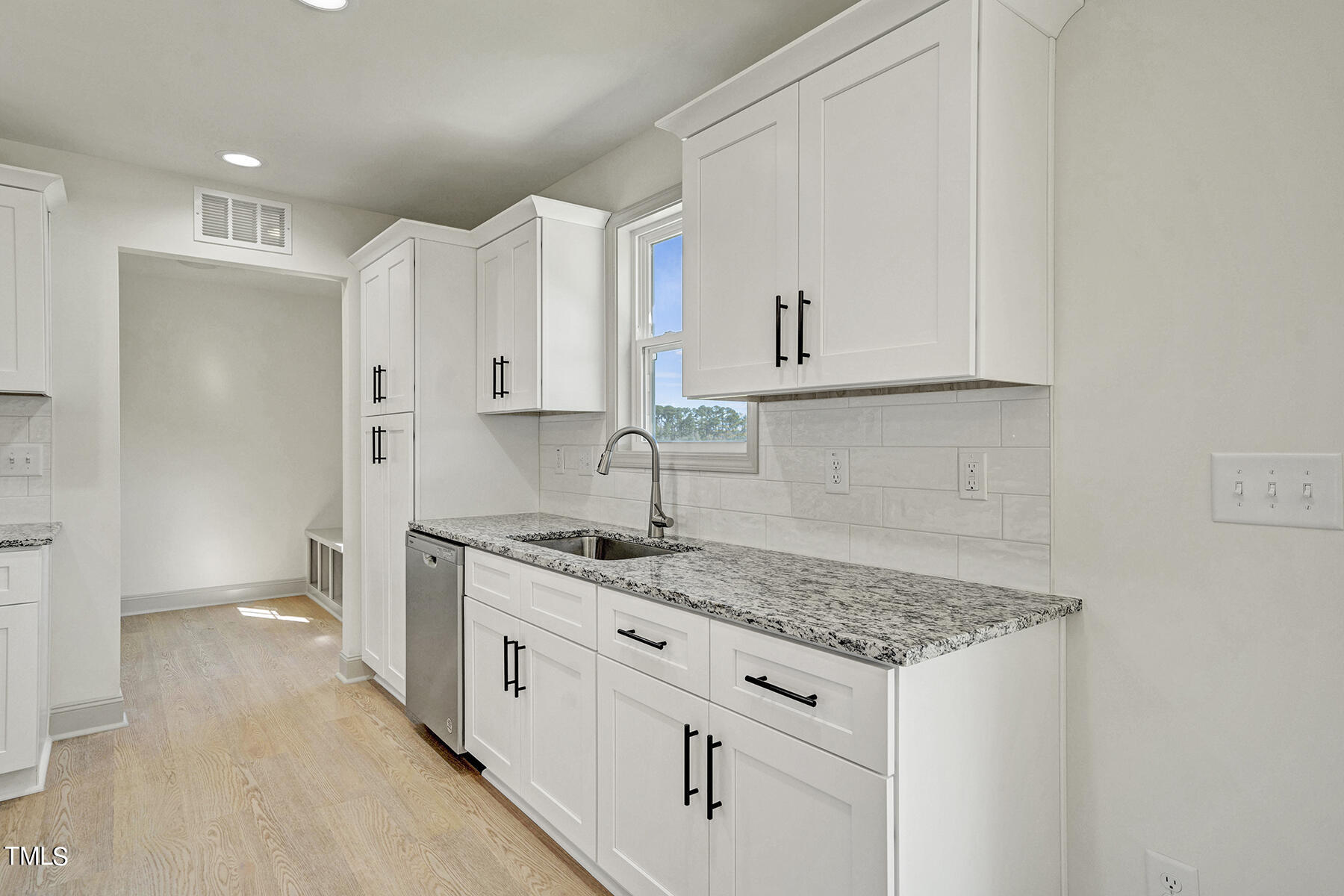 424 Wade Street Warsaw, NC 28398 - Photo 13 of 31 424 Wade St-19