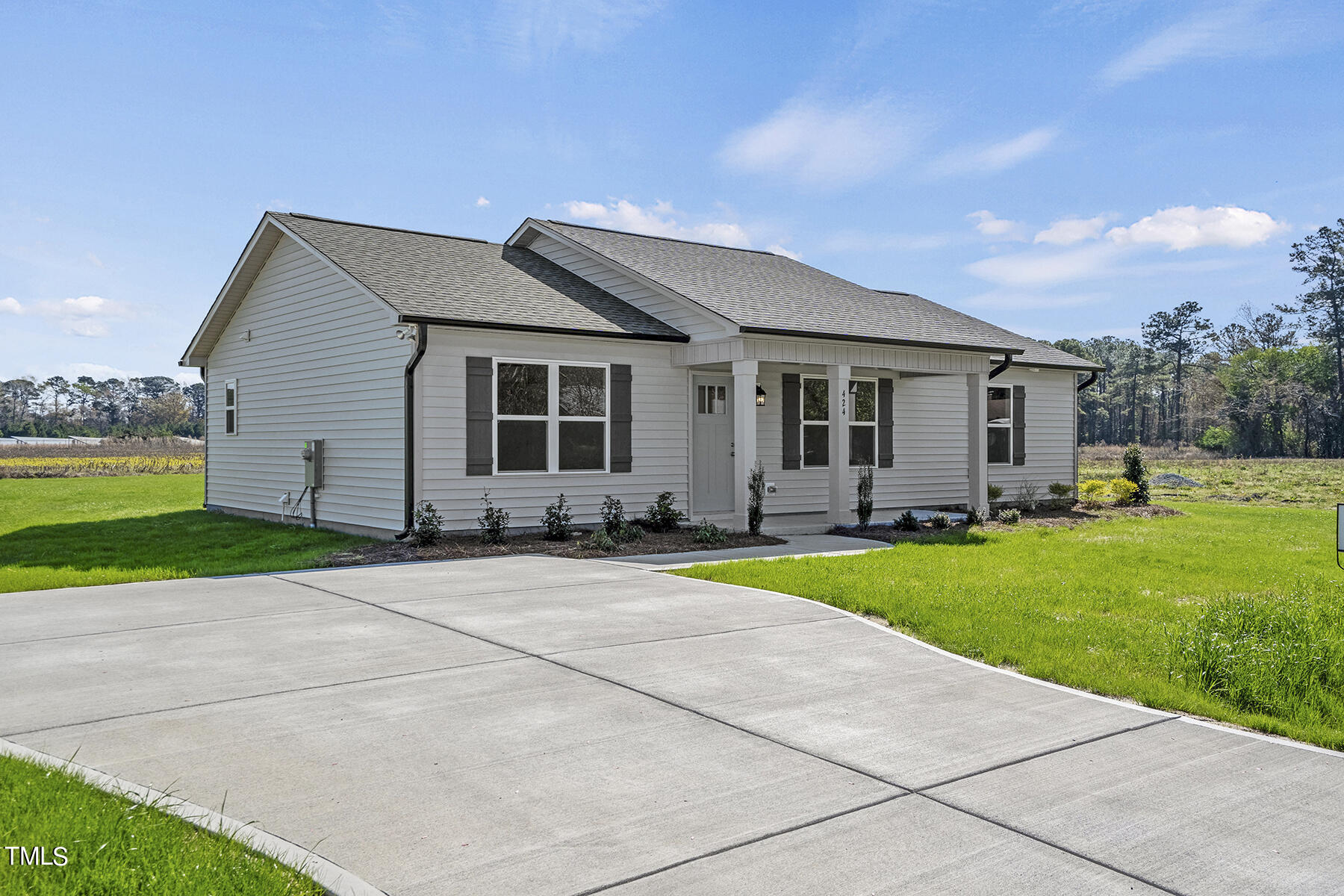 424 Wade Street Warsaw, NC 28398 - Photo 2 of 31 424 Wade St-3