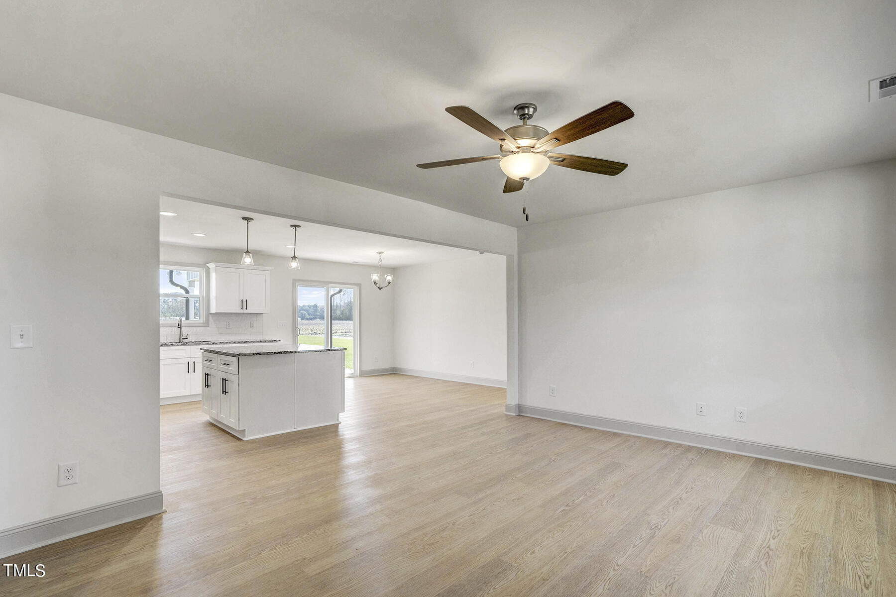 424 Wade Street Warsaw, NC 28398 - Photo 5 of 31 424 Wade St-12