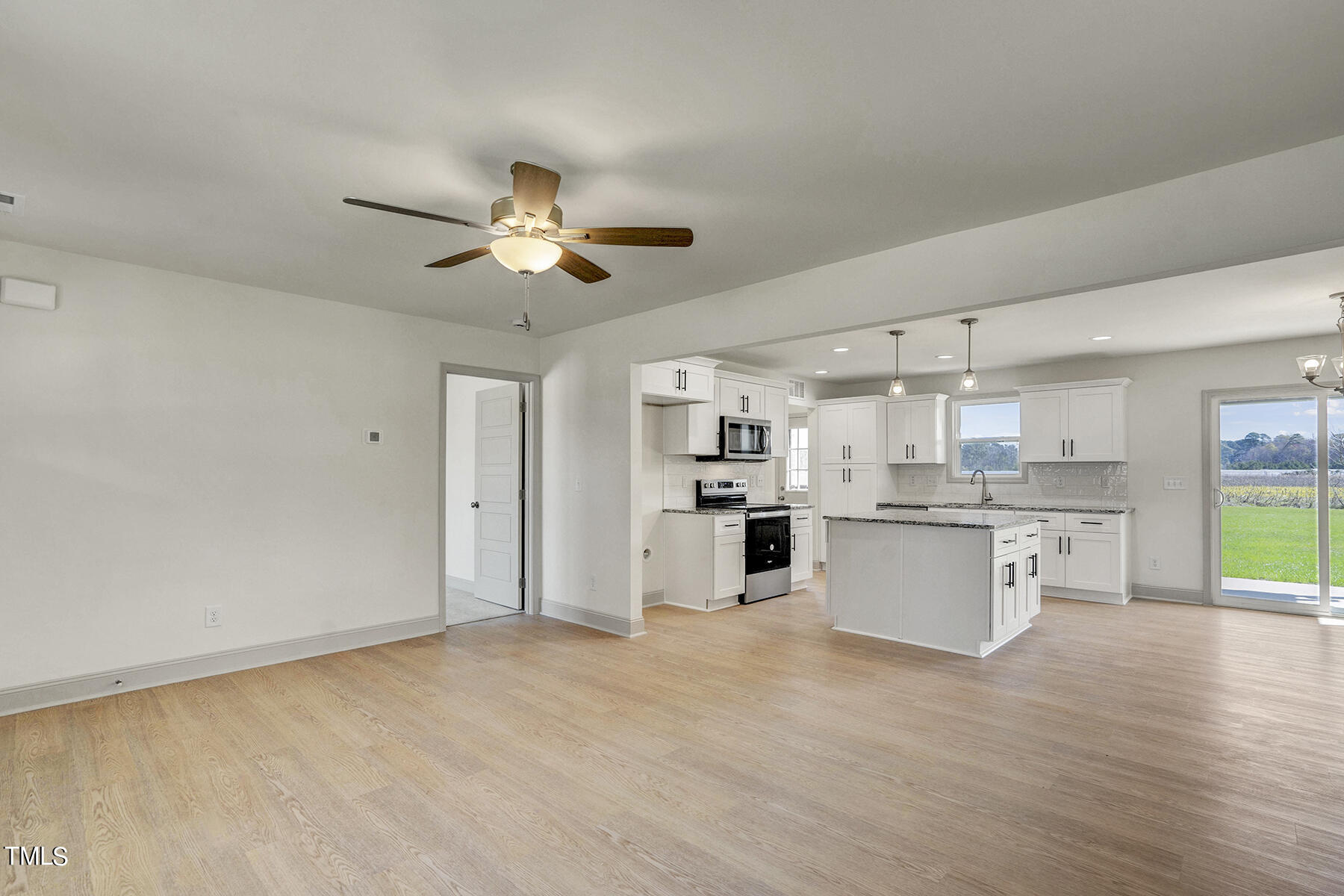 424 Wade Street Warsaw, NC 28398 - Photo 8 of 31 424 Wade St-14