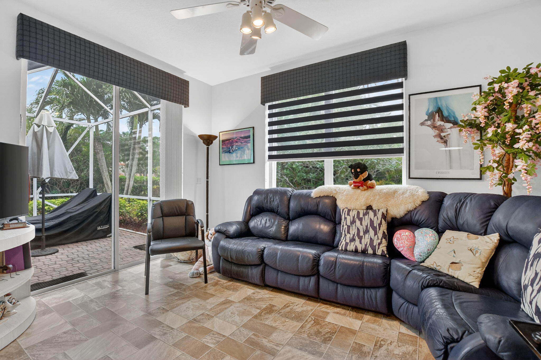 23478 Torre Circle Boca Raton, FL 33433 - Photo 16 of 44 Family room